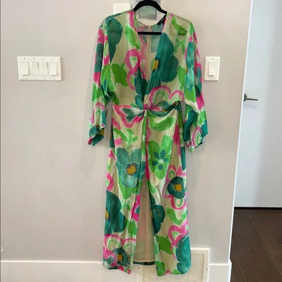 Smythe Twist Dress in Watercolor Green - Picture 8 of 15